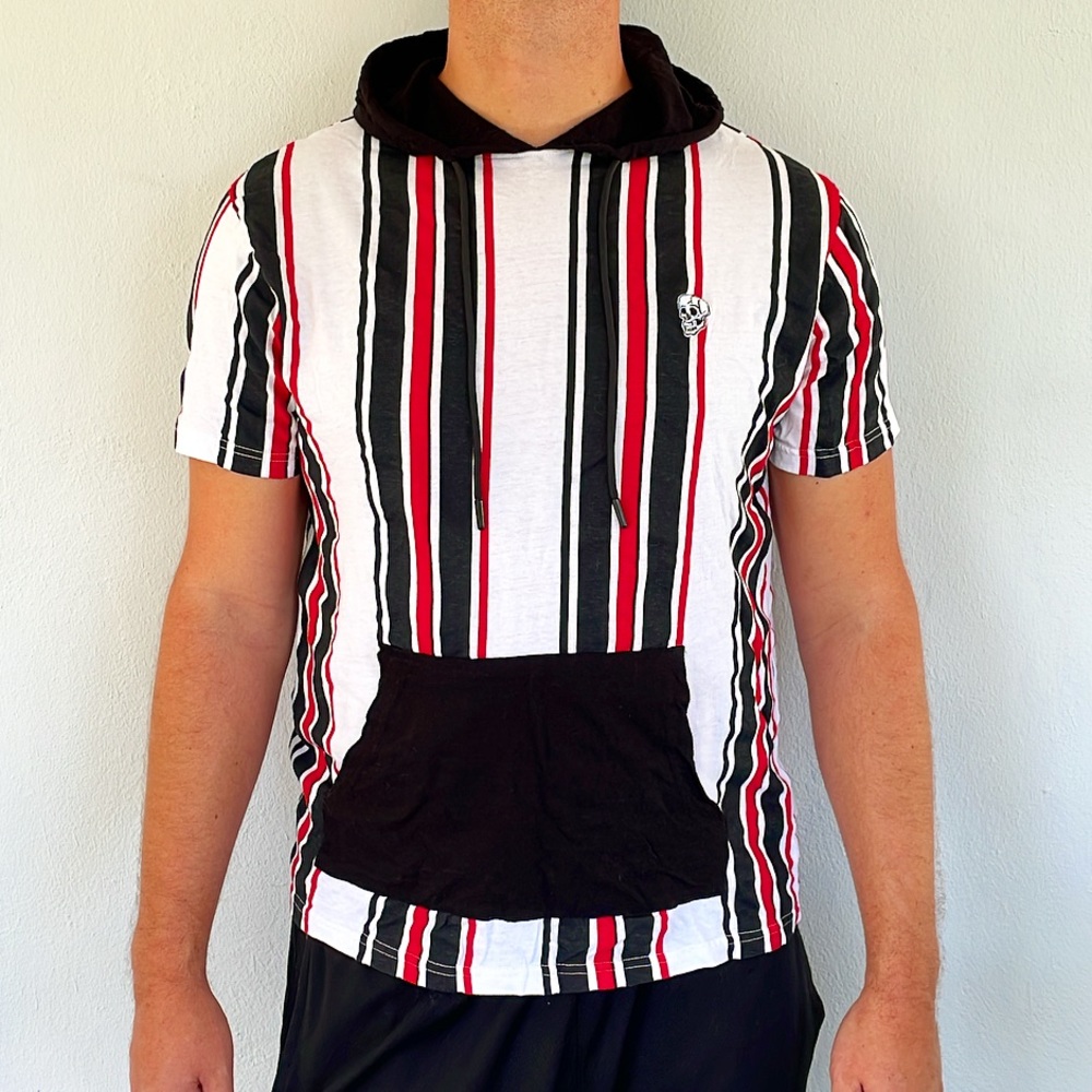 WXYZ men’s striped skull patch short sleeve cotton hoodie size large